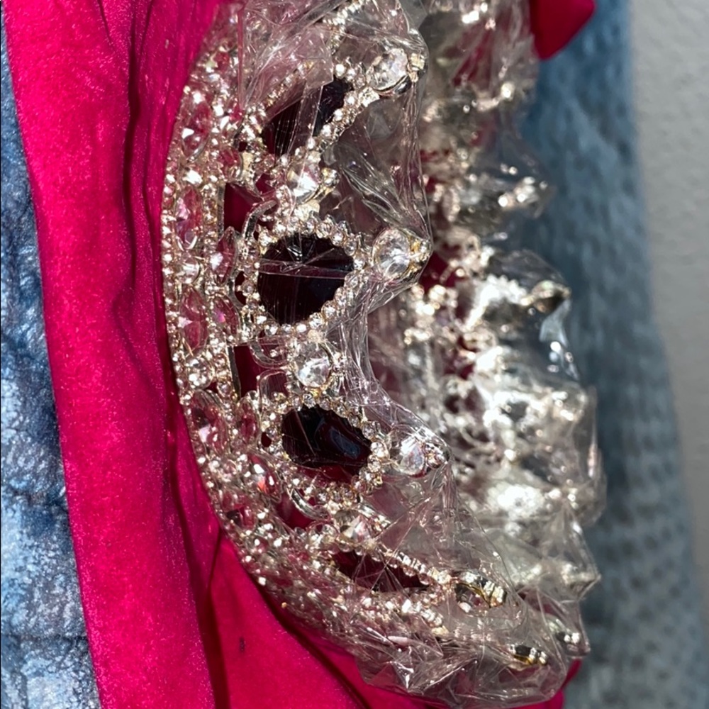 tiara - Picture 2 of 5